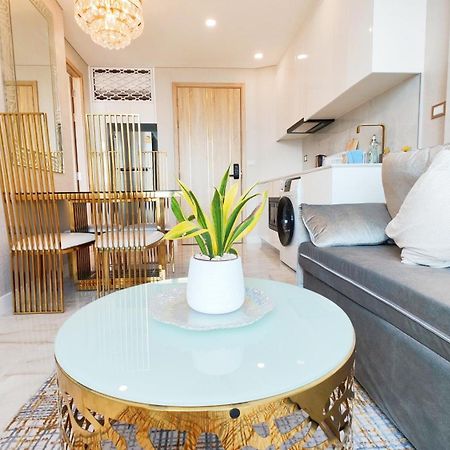The Astra Sky River Praia de Jomtien Exterior foto