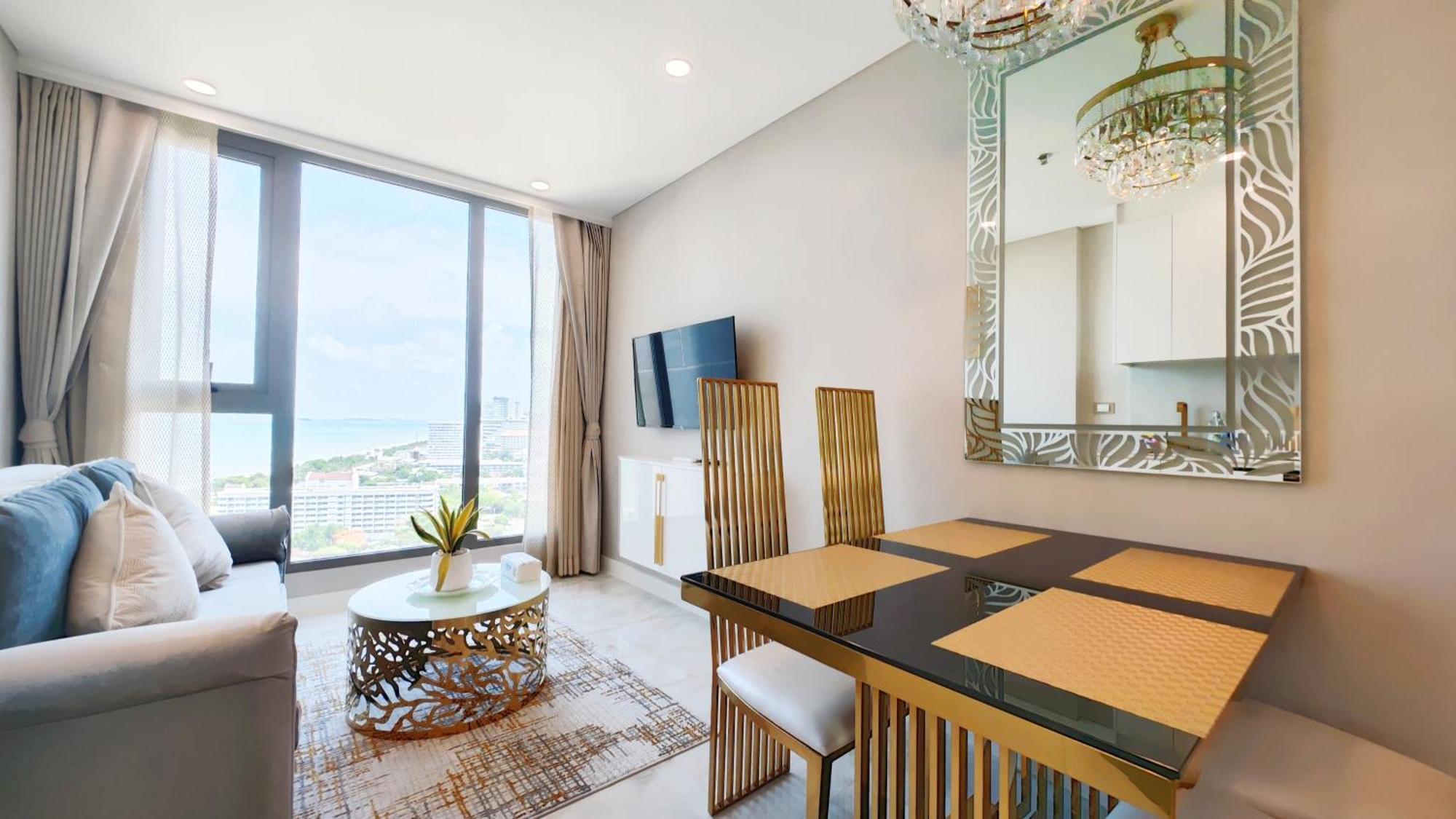 The Astra Sky River Praia de Jomtien Exterior foto